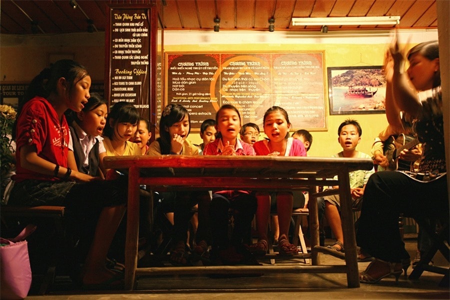 Sometimes, visitors can hear sweet melodies form the children's singing class at the Centre for Culture and Arts of Hoi An.