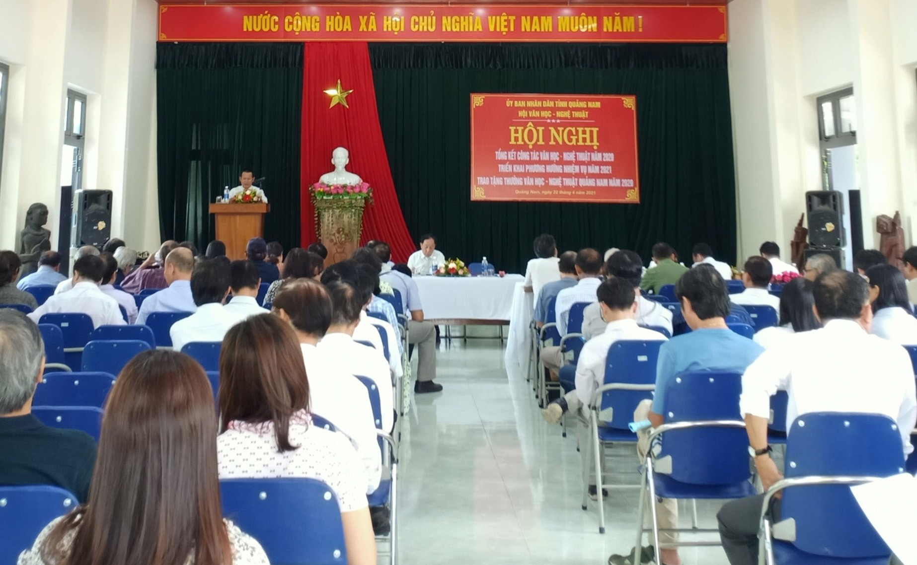Rất đông các đại biểu dự hội nghị tổng kết VH-NT Quảng Nam năm 2020. Ảnh: N.T