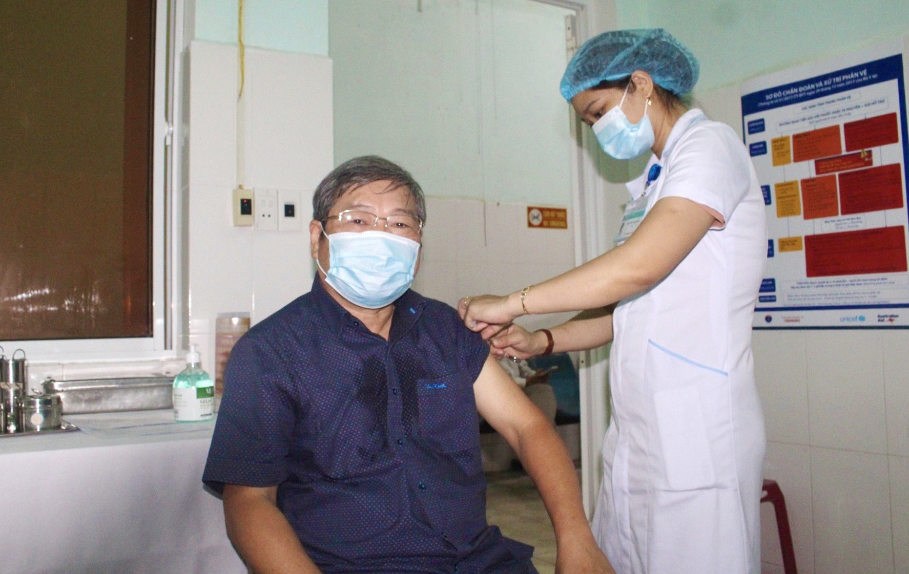 Tính đến ngày 29.4, Quảng Nam đã triển khai tiêm hơn 2.000 liều vắc xin phòng chống Covid-19. Ảnh: X.H