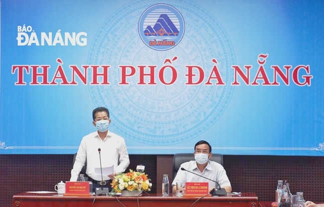 Bí thư Thành ủy Nguyễn Văn Quảng đề nghị làm rõ trách nhiệm cá nhân, tổ chức lơ là trong phòng, chống dịch. Ảnh: P.Chung