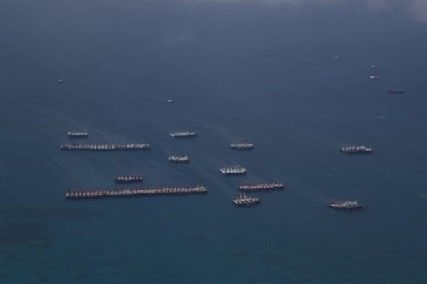 Chinese ships in the East Sea (Photo: VNA)