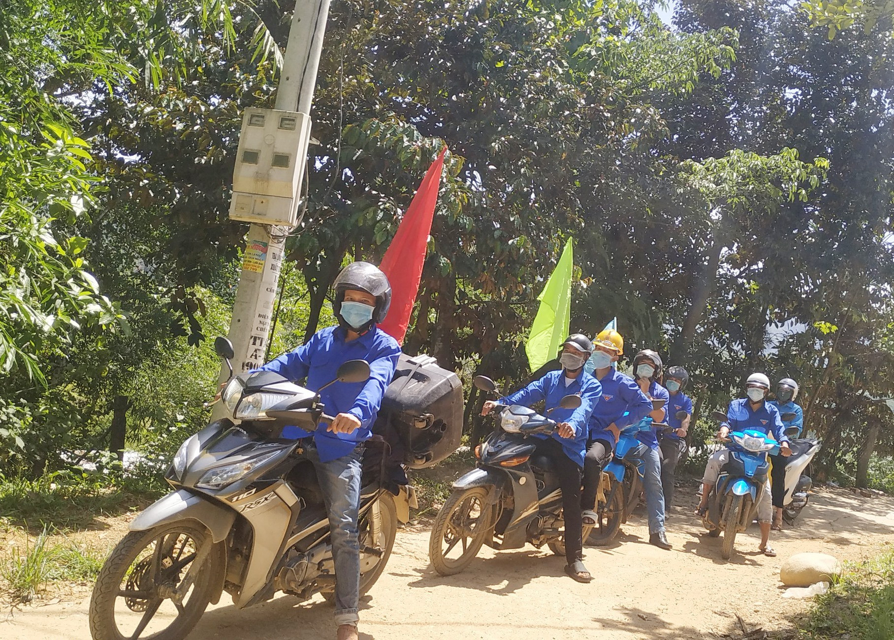 Đội tuyên truyền lưu động của Đoàn Thanh niên xã Trà Mai.