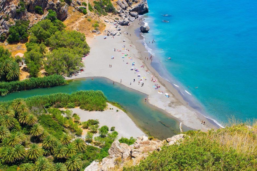 Hy Lạp nổi tiếng với các bãi biển xanh, đẹp. Ảnh: shutterstock