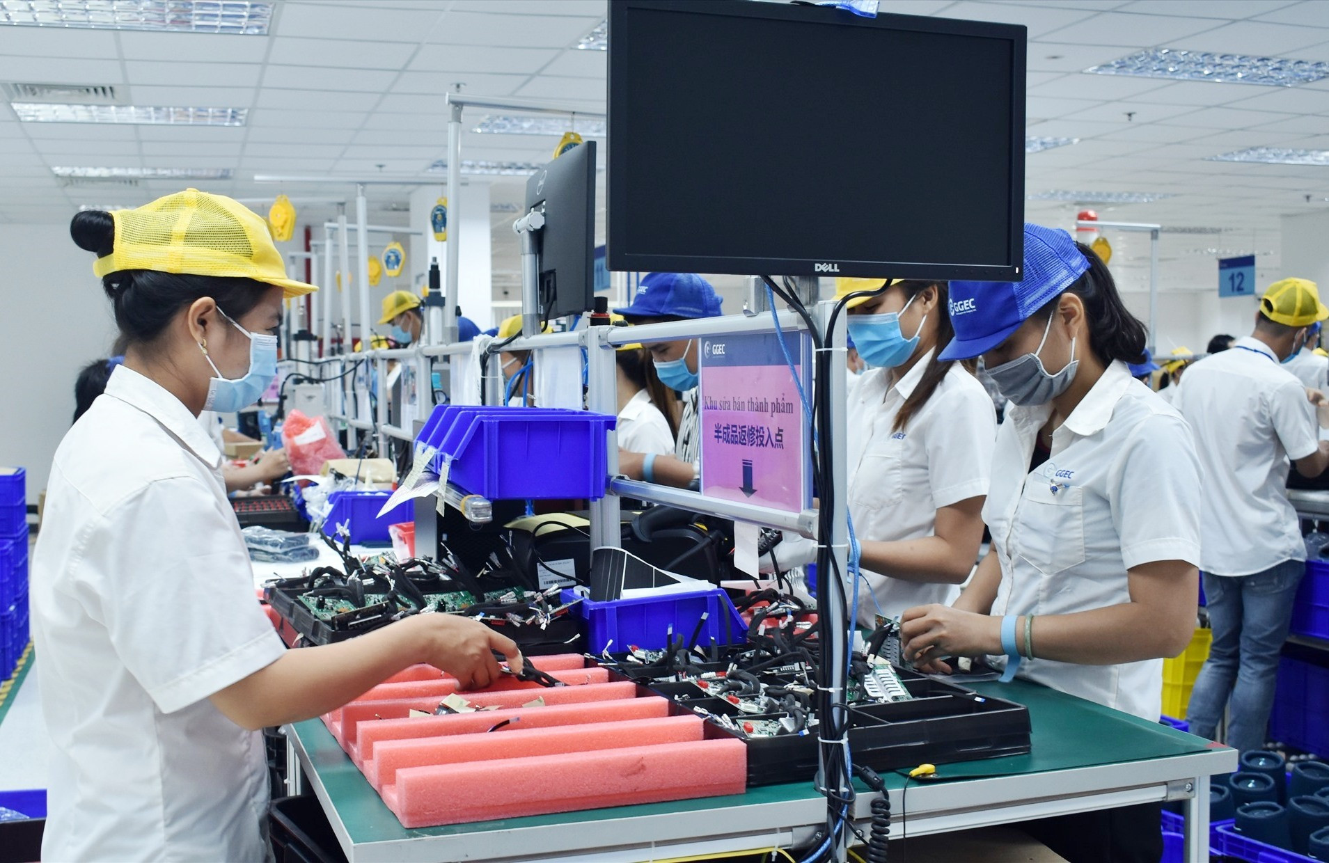 Công ty TNHH Điện khí Quốc Quang (Việt Nam).chuyên sản xuất các sản phẩm âm thanh xuất khẩu