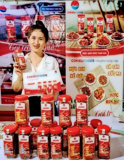 Pham Thi Le Na and the product “Mực rim xé sợi Cô Kiệu”