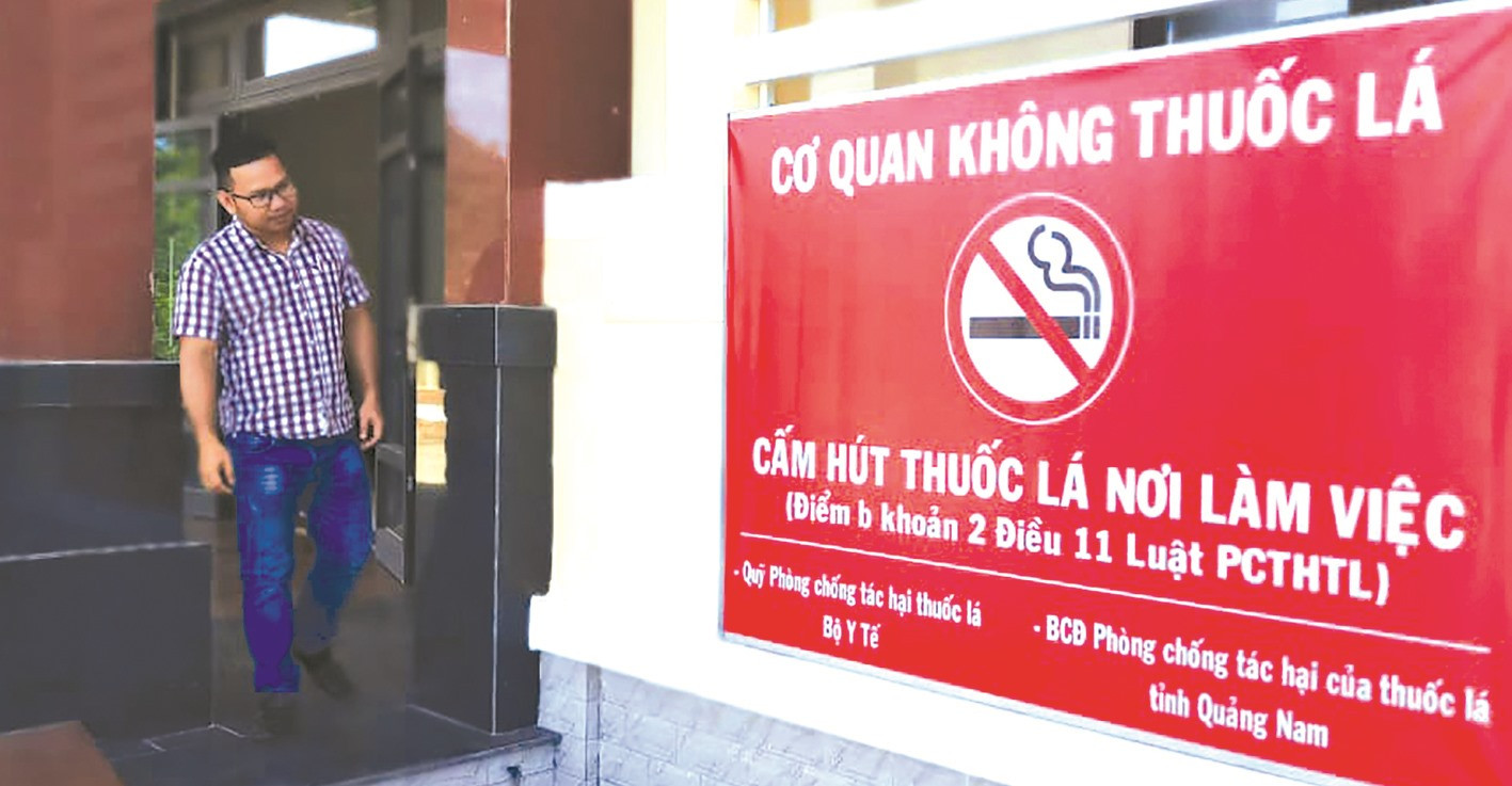 Những năm qua, thông điệp về phòng ngừa tác hại của thuốc lá được tuyên truyền ở nhiều nơi. Ảnh: X.V