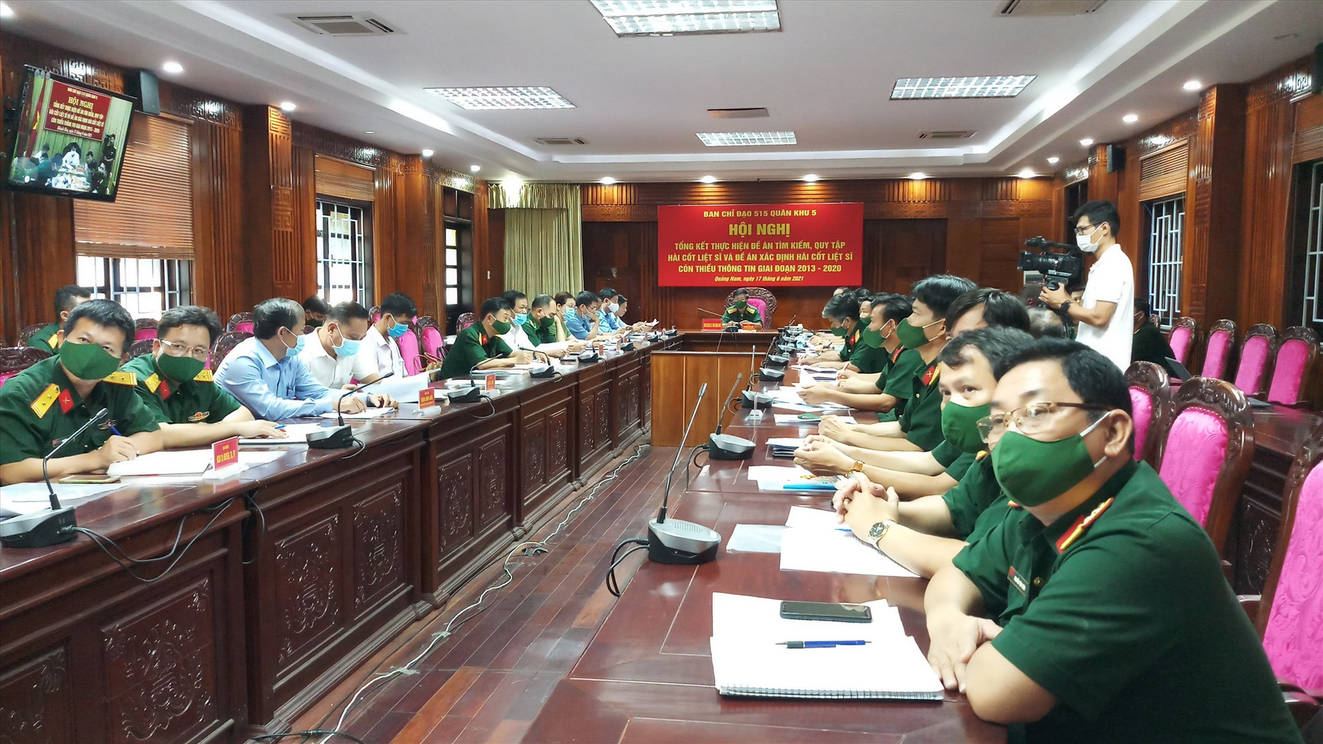 Các đại biểu tham dự hội nghị trực tuyến ở điểm cầu Quảng Nam. Ảnh: A.N