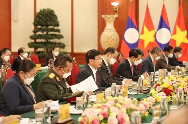 General Secretary of the Communist Party of Vietnam (CPV) Central Committee Nguyen Phu Trong held talks with General Secretary of the Lao People’s Revolutionary Party (LPRP) Central Committee and President of Laos Thongloun Sisoulith following an official welcome ceremony for the Lao leader. (Photo: VNA)