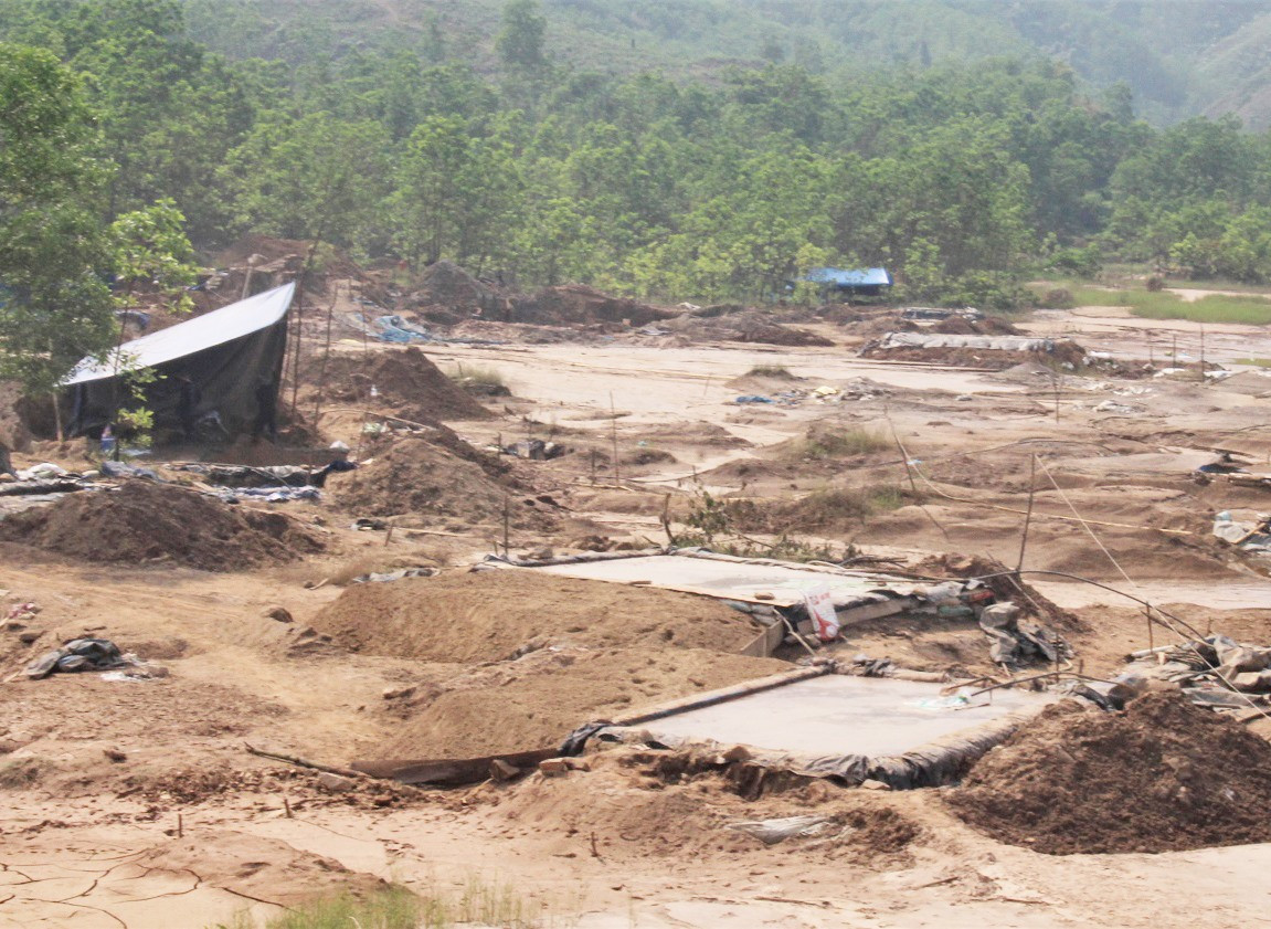 Tình trạng khai thác vàng trái phép vẫn là vấn nạn nhức nhối ở Bồng Miêu.