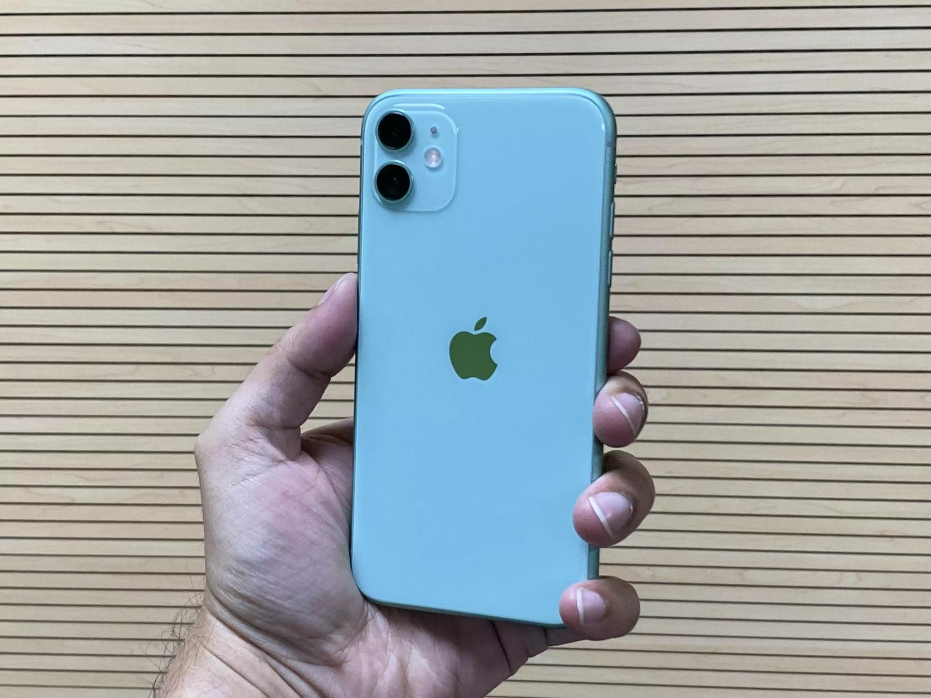 Mua iPhone 11 chính hãng trả góp ở đâu uy tín.