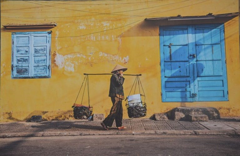 Hoi An is famous for its traditional and harmonious architectural beauty of houses, walls and roads.