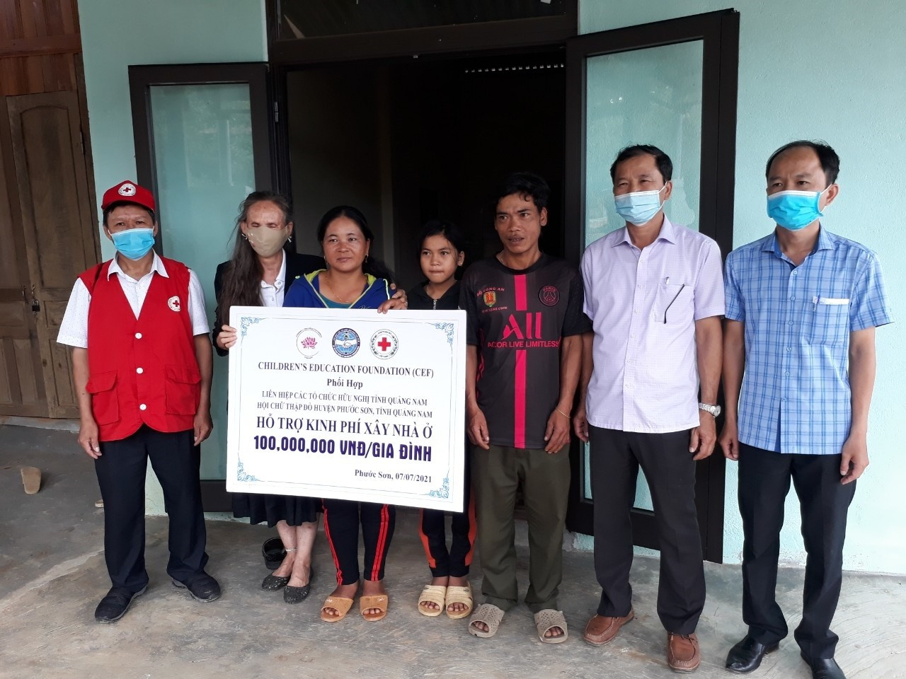 Tổ chức CEF ủng hộ 6 ngôi nhà tình thương cho người dân bị ảnh hưởng sạt lở tại huyện Phước Sơn