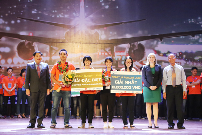 Trường ĐH Kinh tế chắp cánh khát vọng khởi nghiệp cho sinh viên từ sân chơi thường niên “Startup Runway”. (Ảnh nhà trường cung cấp, chụp trước thời điểm xảy ra Covid-19)