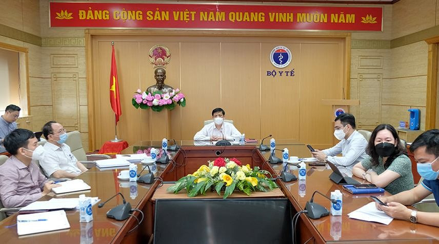 Bộ trưởng Bộ Y tế Nguyễn Thanh Long và các đại biểu tại điểm cầu Bộ Y tế Ảnh:Trần Minh