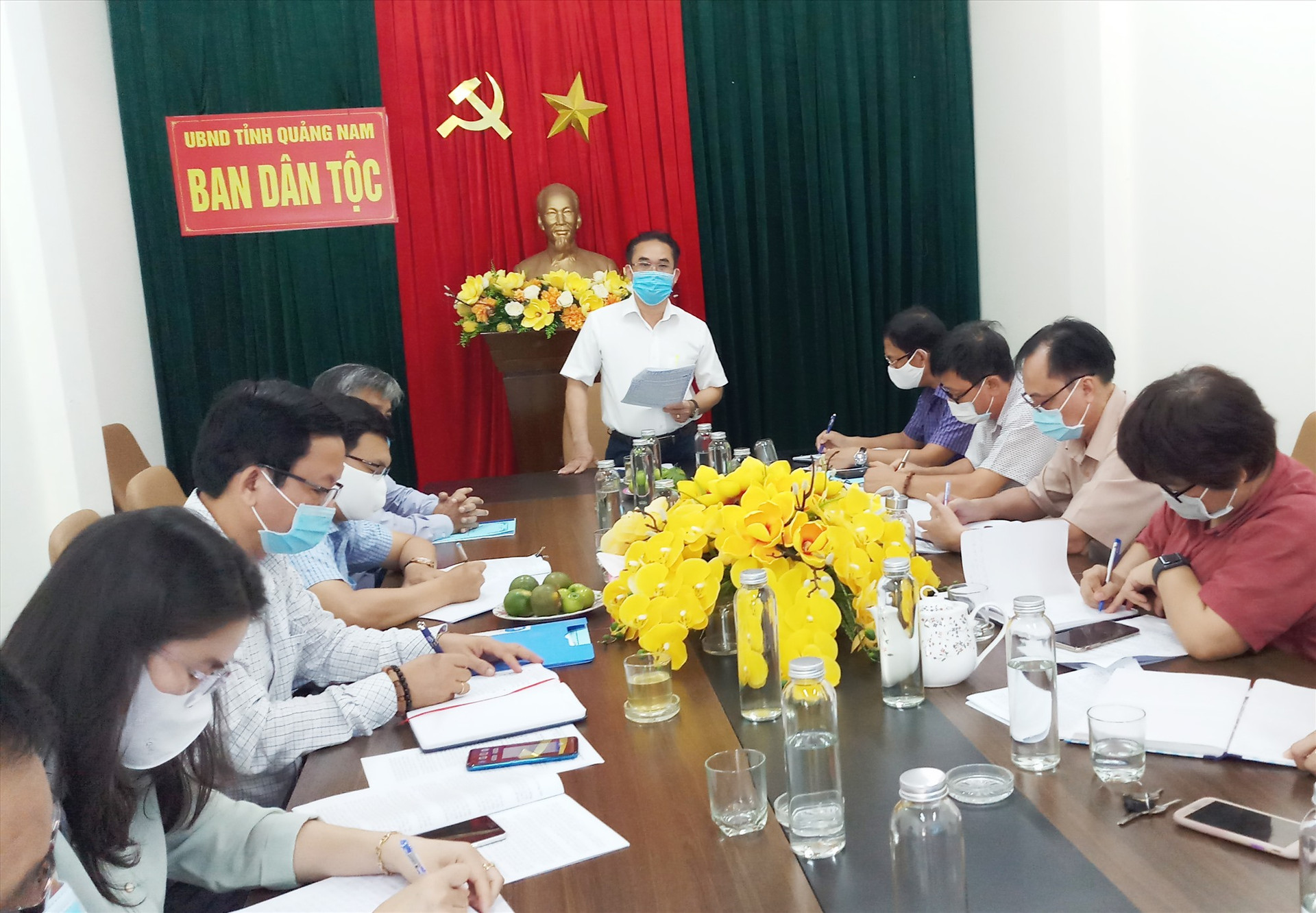 Phó Chủ tịch UBND tỉnh Trần Anh Tuấn phát biểu tại buổi làm việc.