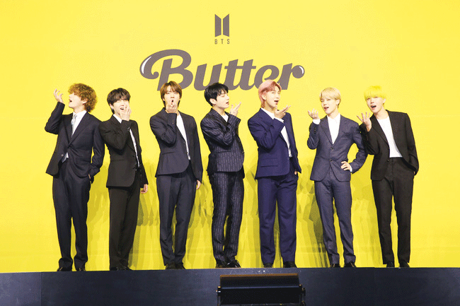 Nhóm nhạc BTS chia vui với thành công của ca khúc Butter. Ảnh: Korea Times