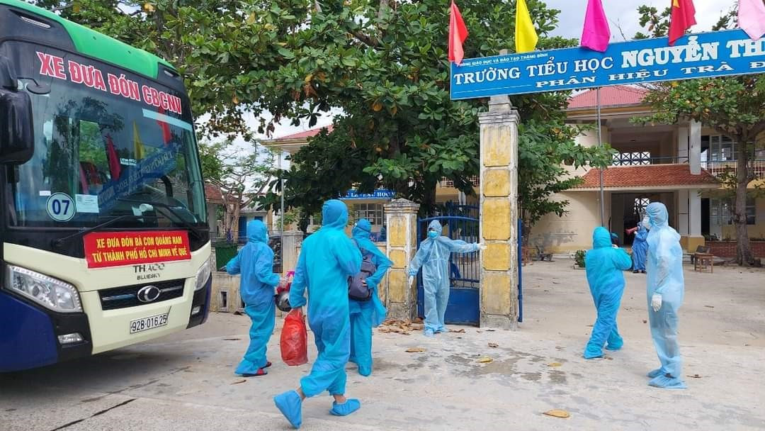 Khu cách ly tập trung tại trường tiểu học Nguyễn Thị Minh Khai phân hiệu Trà Đóa tiếp nhận 44 công dân từ TP.Hồ Chí Minh về quê trong sáng 3.8.