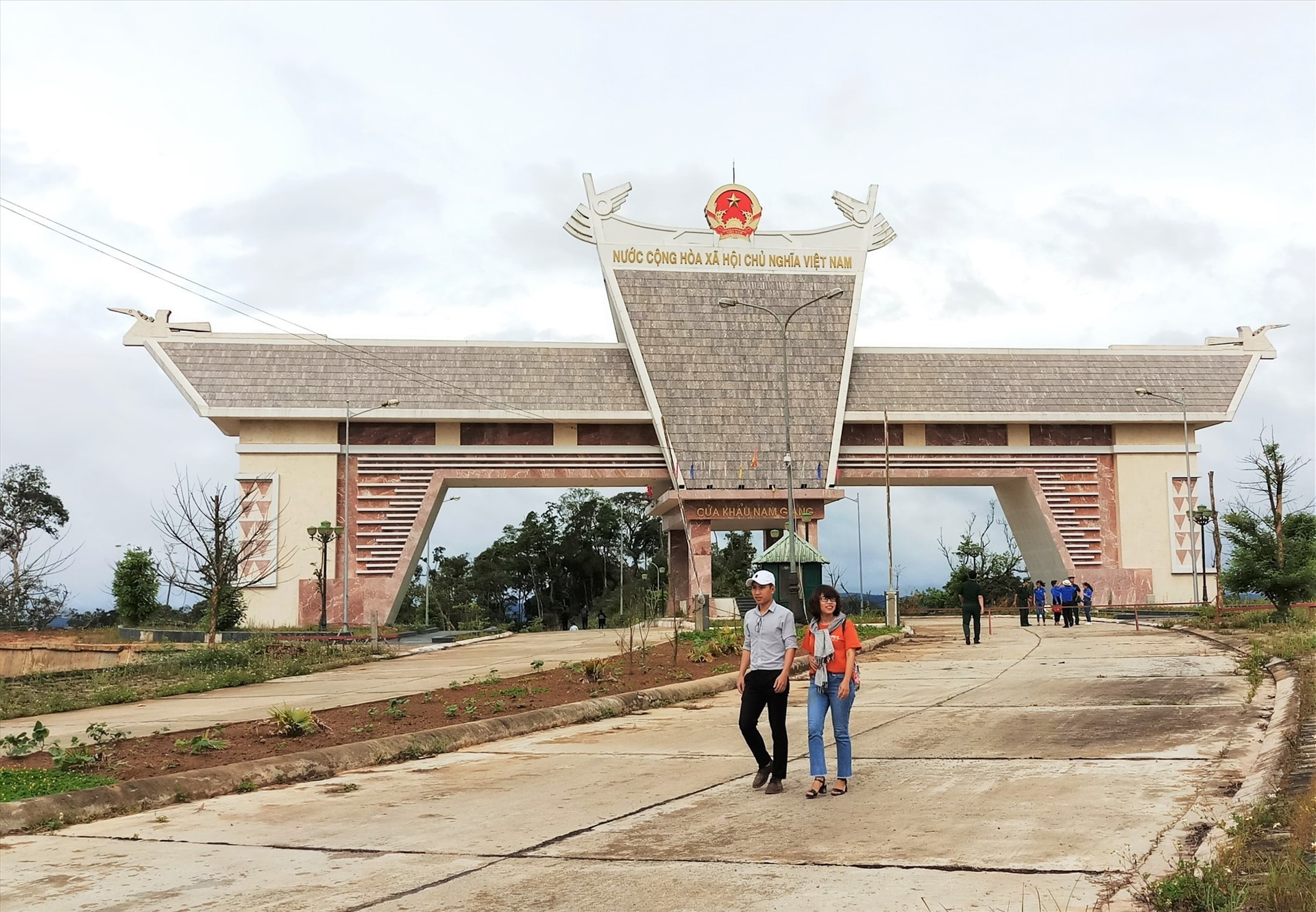 Nam Giang - Dak Ta-Ook international border gate