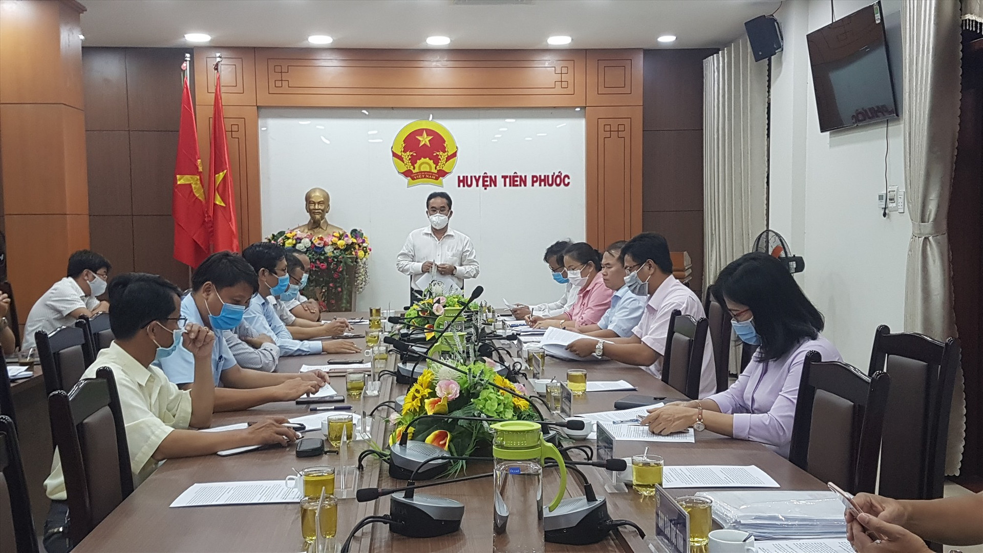 Phó Chủ tịch UBND tỉnh Trần Anh Tuấn làm việc với huyện Tiên Phước. Ảnh: D.L