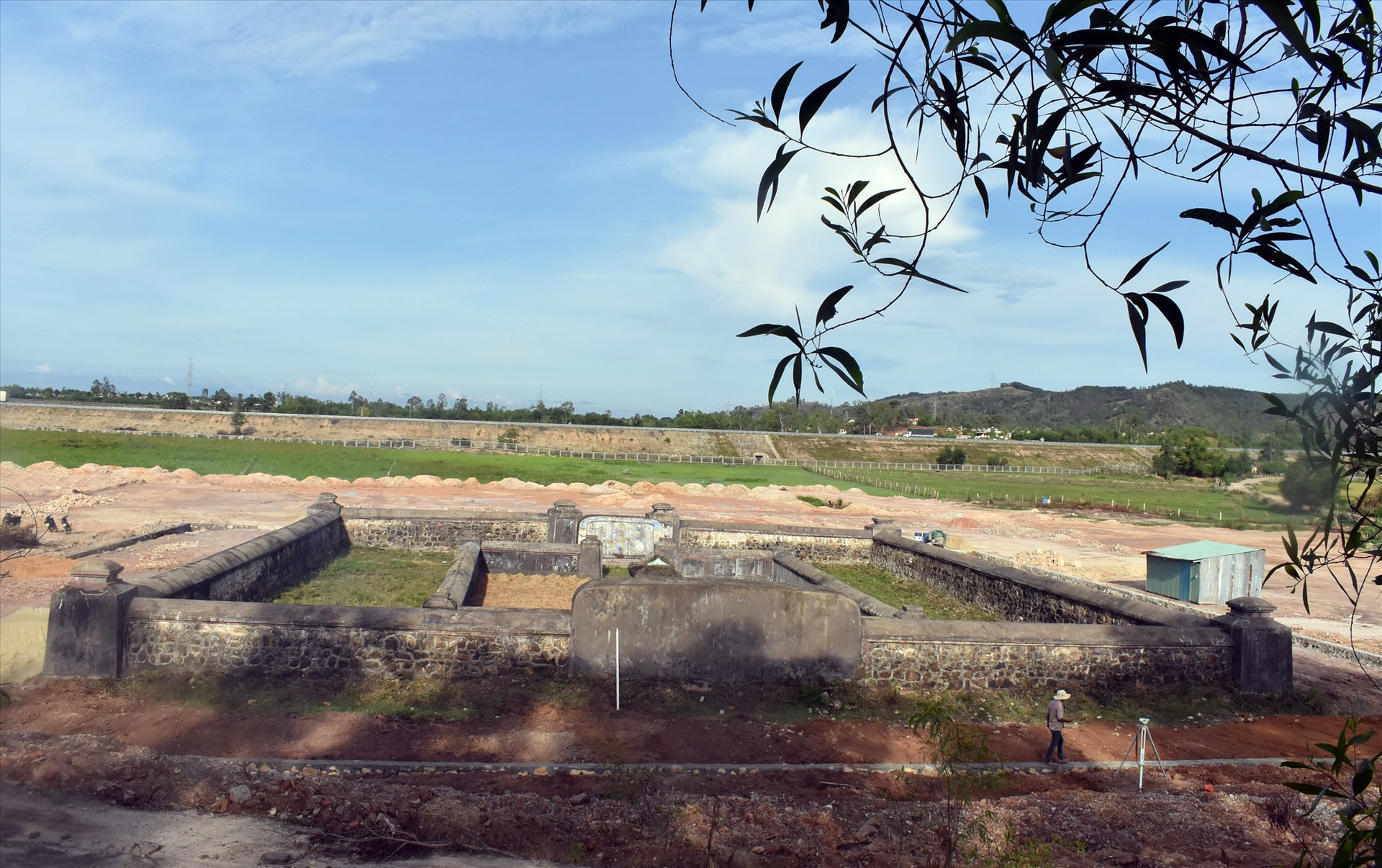 Khu di tích Lăng mộ Bà Đoàn Quý Phi sẽ trở thành điểm du lịch của du khách khi đến Mỹ Sơn