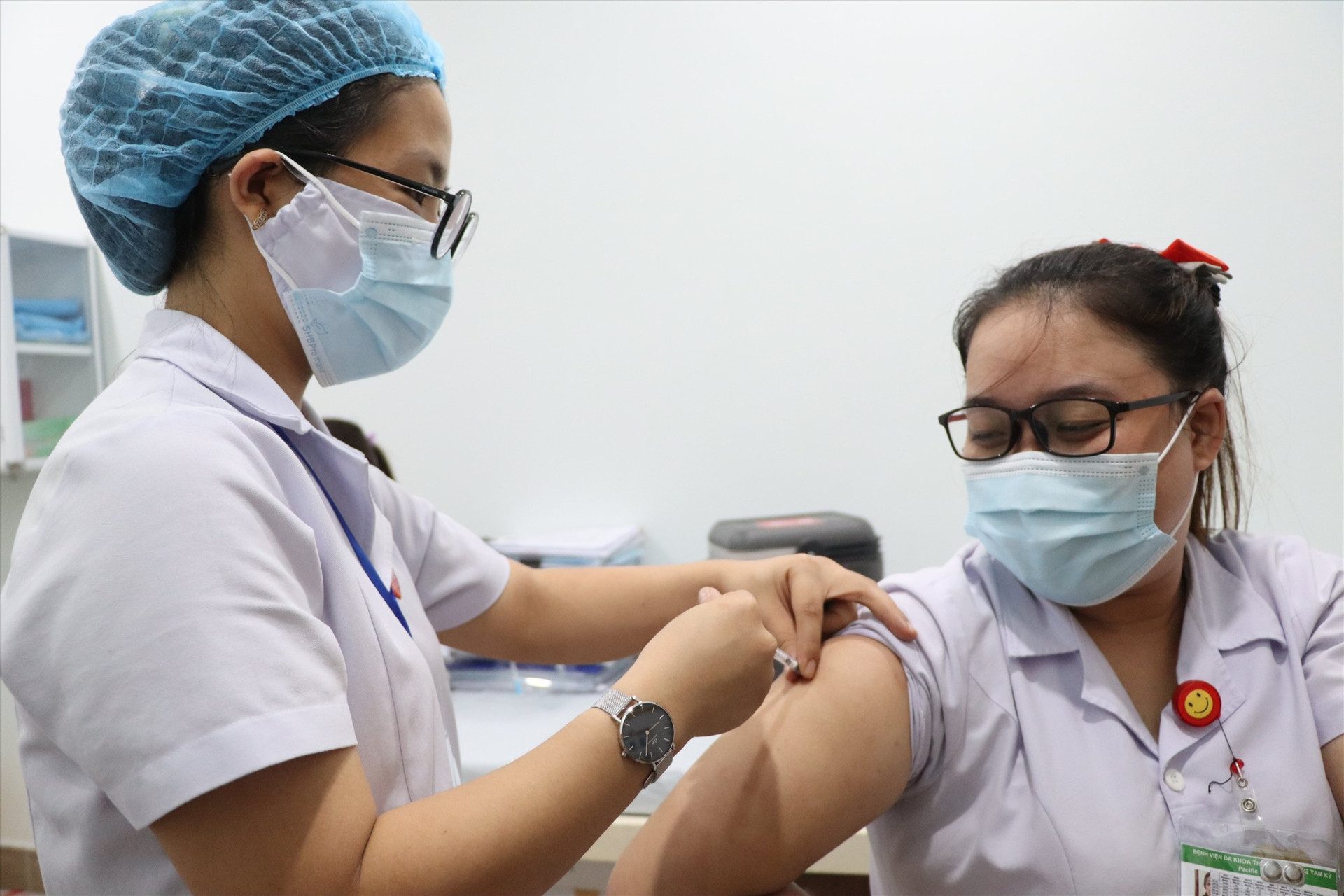 BVĐK Thái Bình Dương Tam Kỳ hoàn thành việc tiêm vắc xin cho nhân viên.