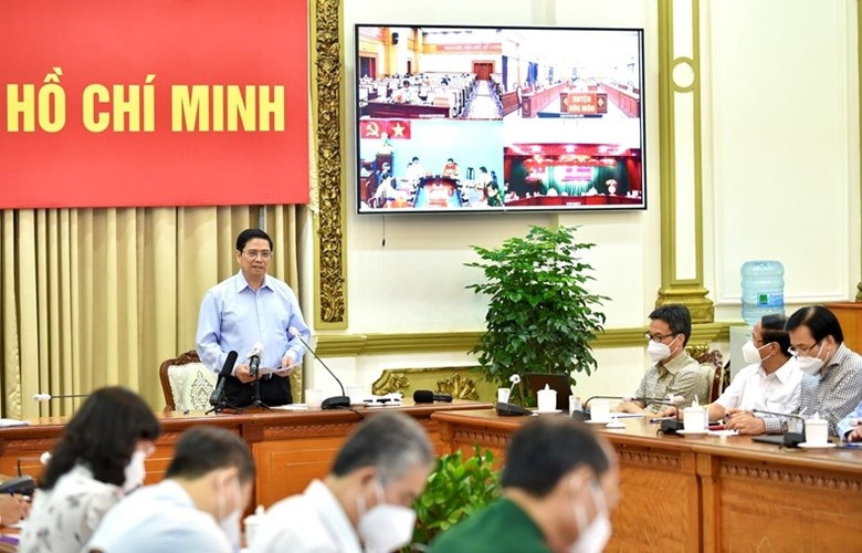 Thủ tướng Chính phủ Phạm Minh Chính phát biểu tại buổi làm việc trực tuyến với với các xã, phường, trên địa bàn thành phố Hồ Chí Minh