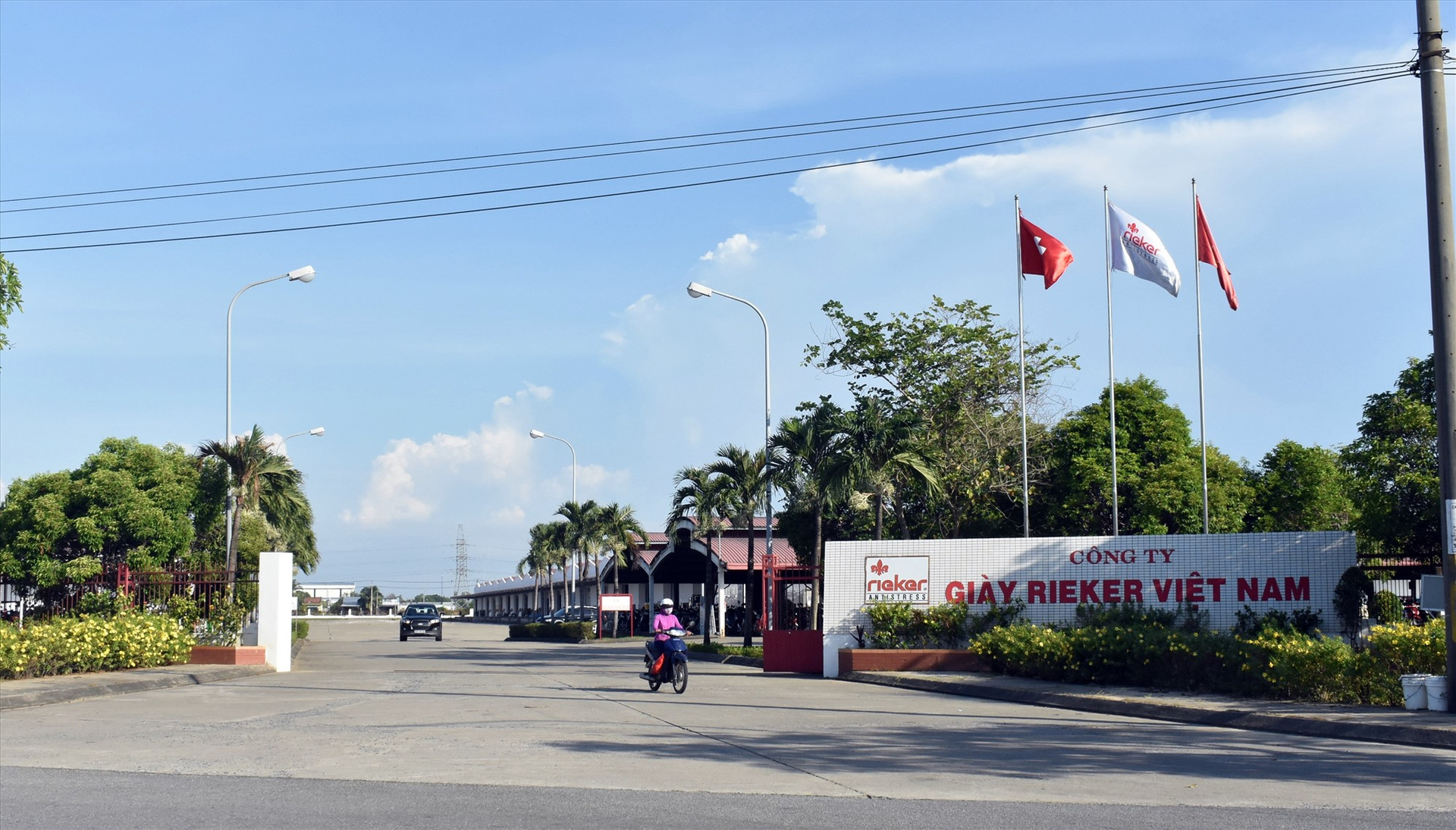 Công ty TNHH Giày Rieker trở thành ổ dịch mới ở Điện Bàn