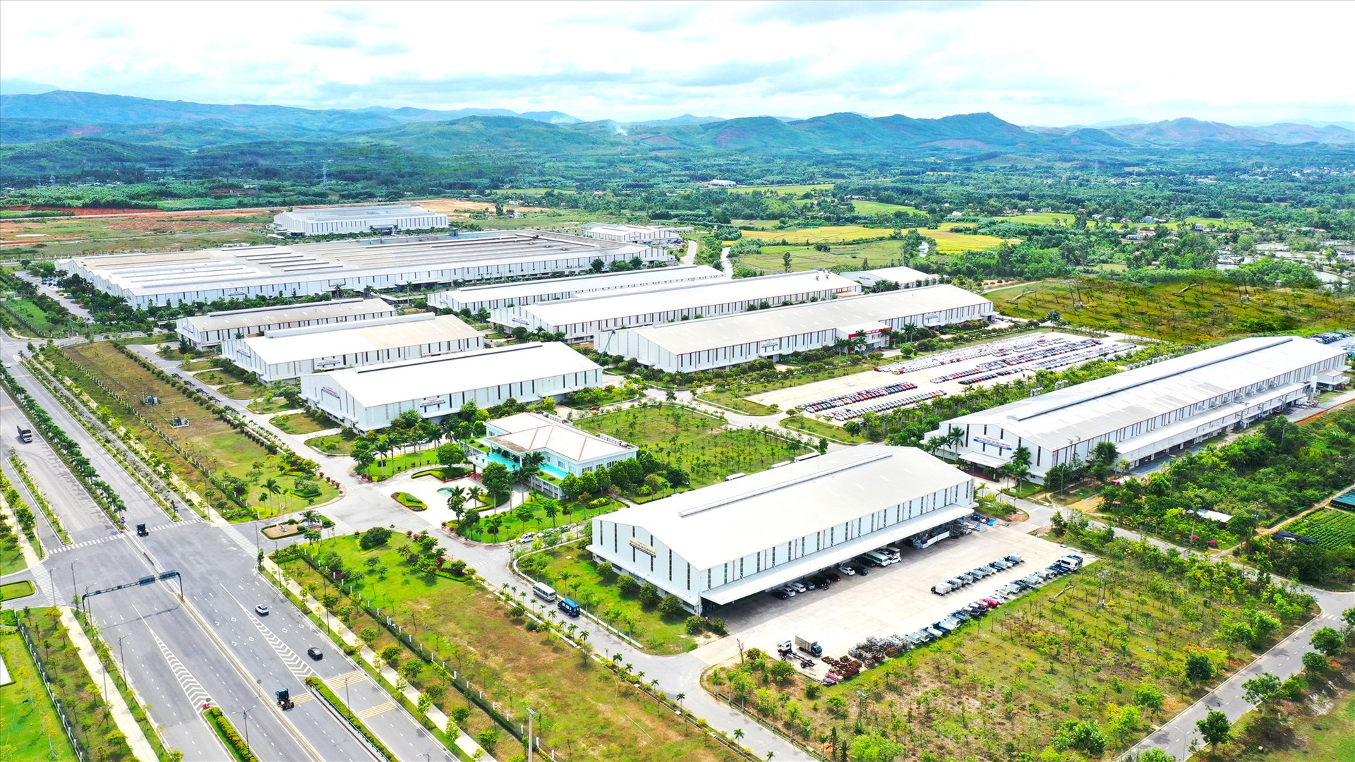 KCN sản xuất linh kiện phụ tùng và cơ khí Thaco.
