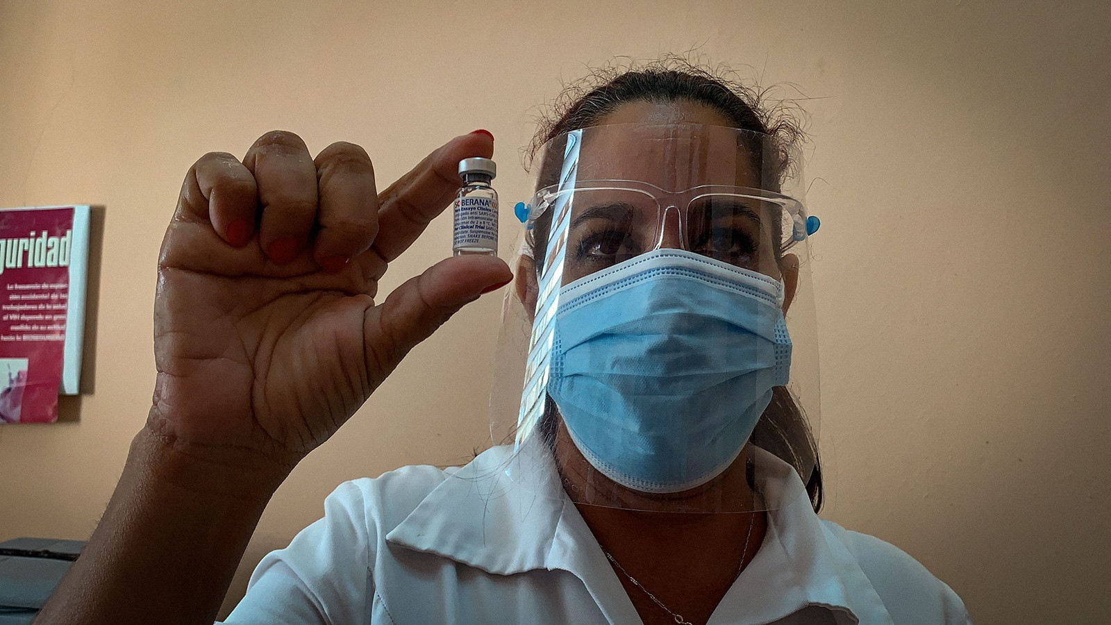 Cuba đến nay có 3 vắc xin ngừa Covid-19 do nước này sản xuất được cấp phép sử dụng khẩn cấp. Ảnh: AP