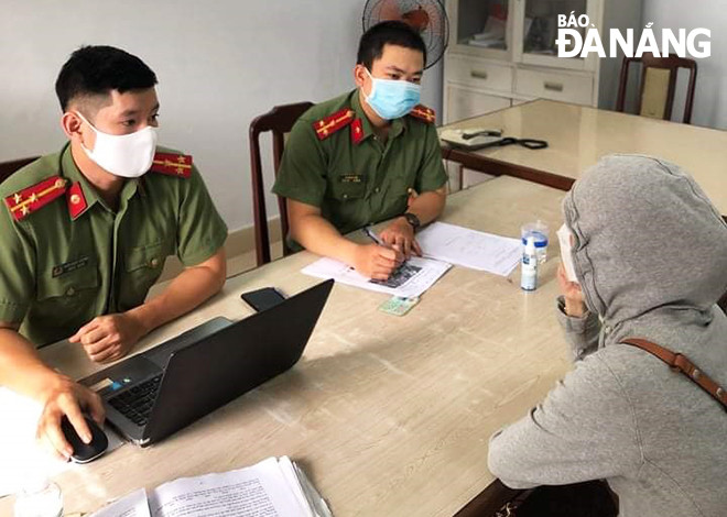 Lực lượng chức năng lập biên bản xử phạt quản trị viên nhóm