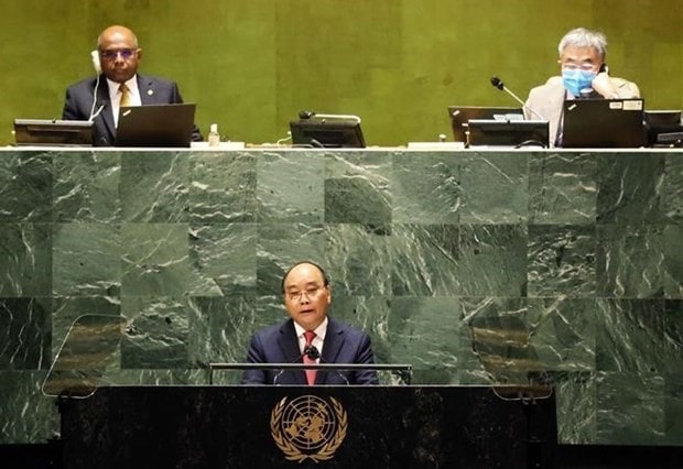 President Nguyen Xuan Phuc speaks at the event. (Photo: VNA)