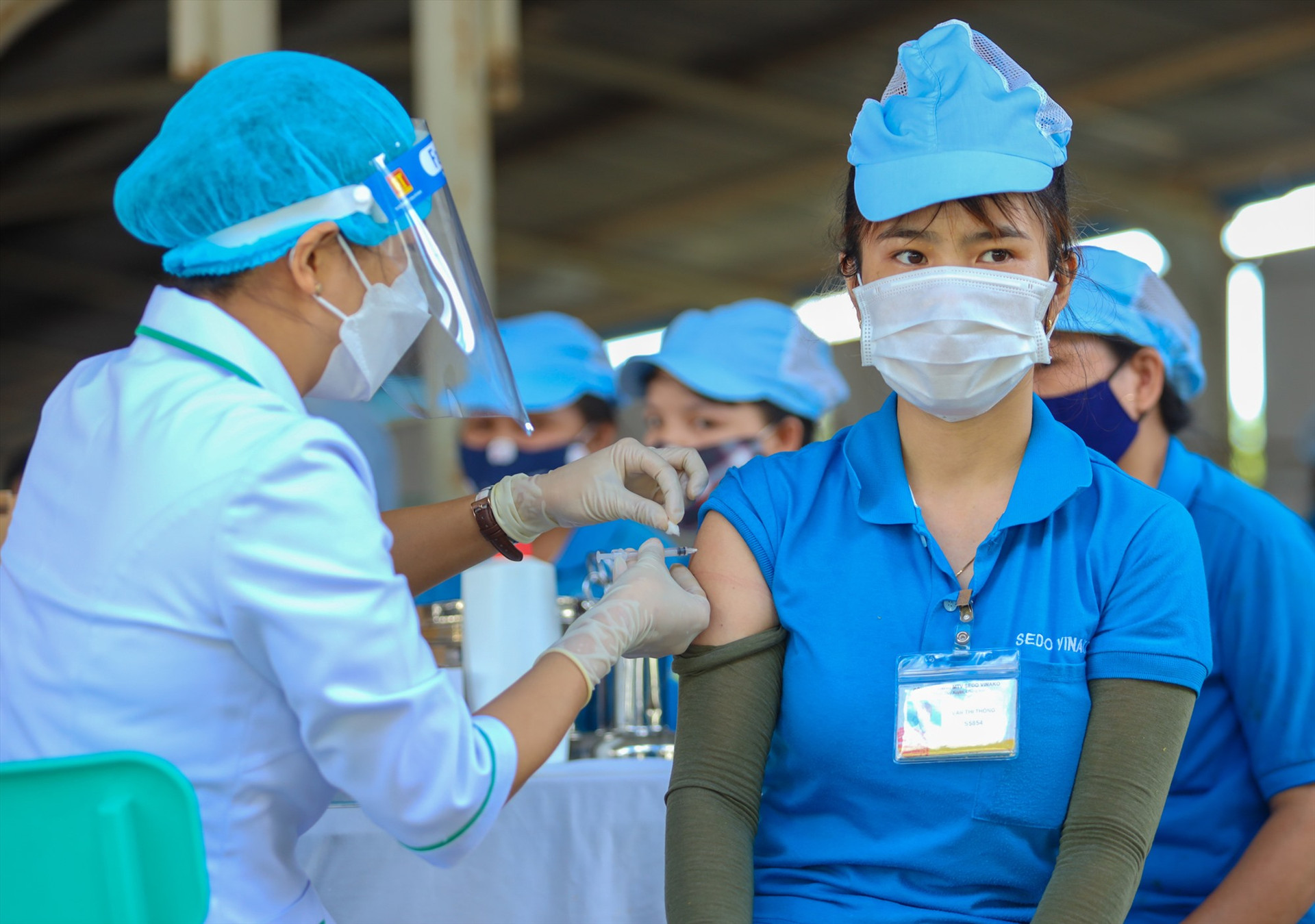 Quảng Nam đã tiêm được 293.700 liều vắc xin cho nhiều đối tượng, trong đó hơn 55 nghìn người đã tiêm đủ 2 mũi. Ảnh: L.T.K