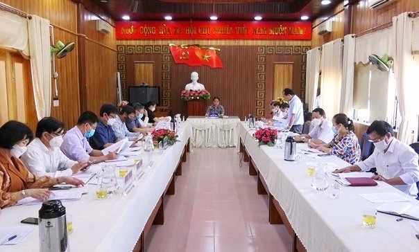 Phó Chủ tịch UBND tỉnh Trần Anh Tuấn làm việc tại huyện Đại Lộc. Ảnh: N.D