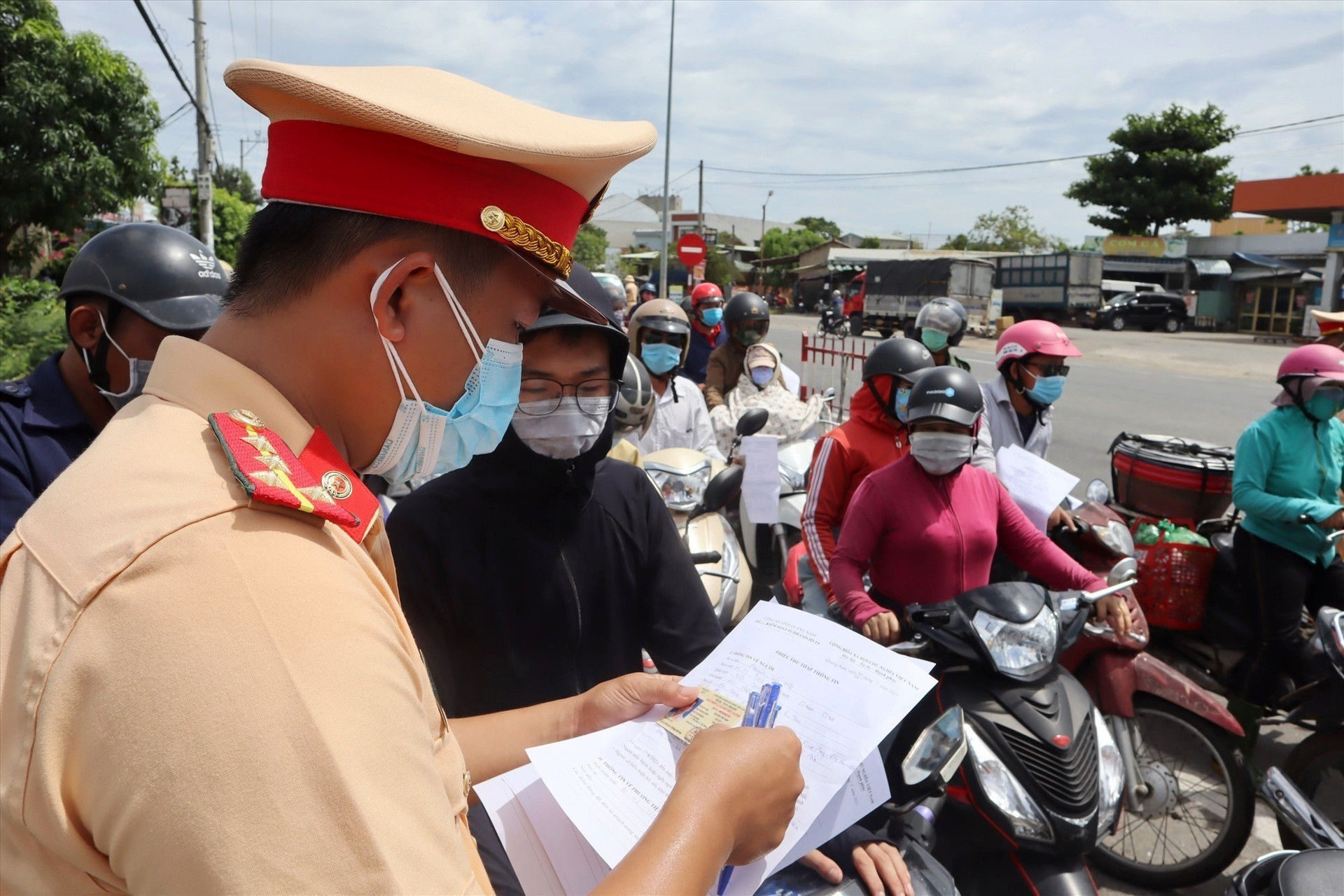 Kiểm soát người dân từ Đà Nẵng về Quảng Nam