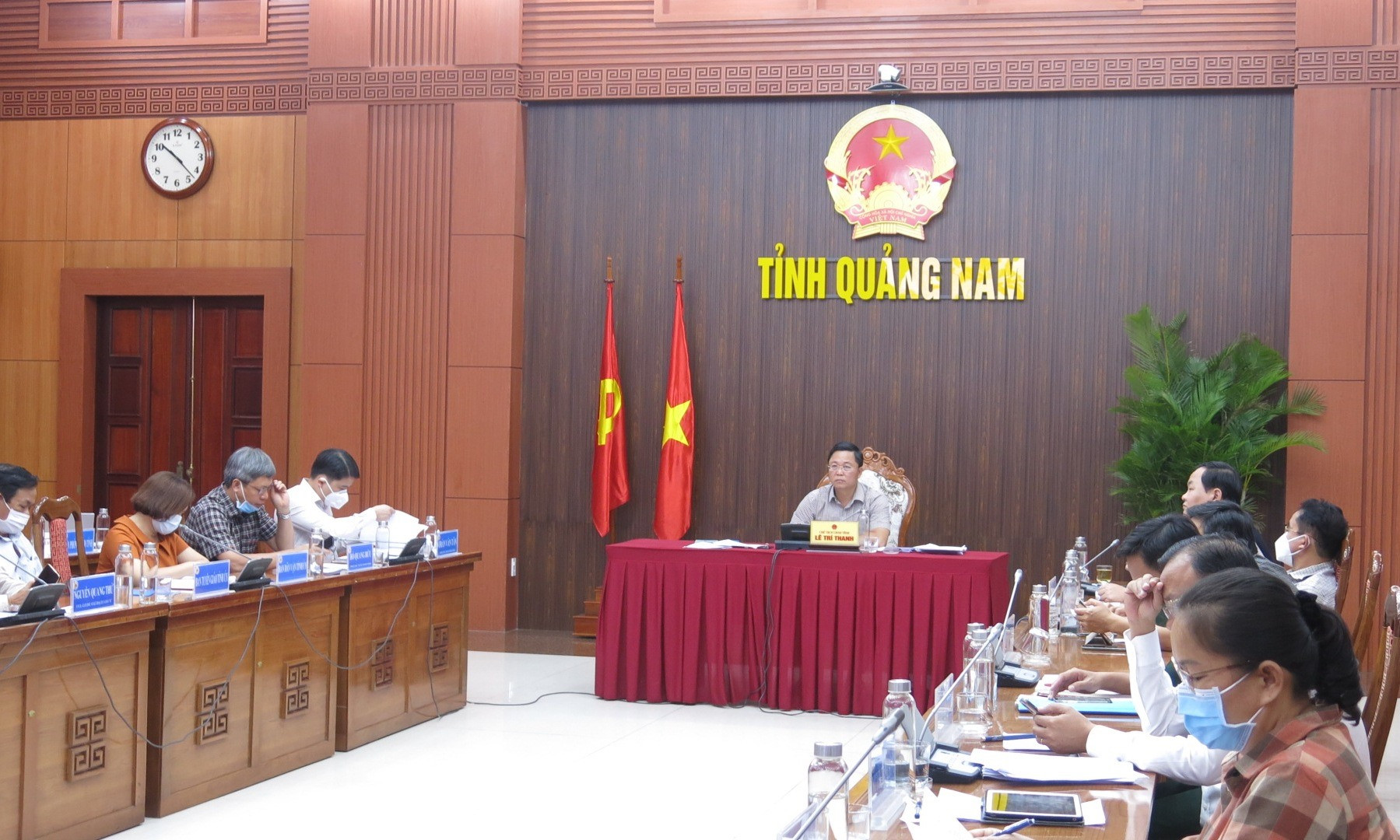 Chủ tịch UBND tỉnh Lê Trí Thanh chủ trì
