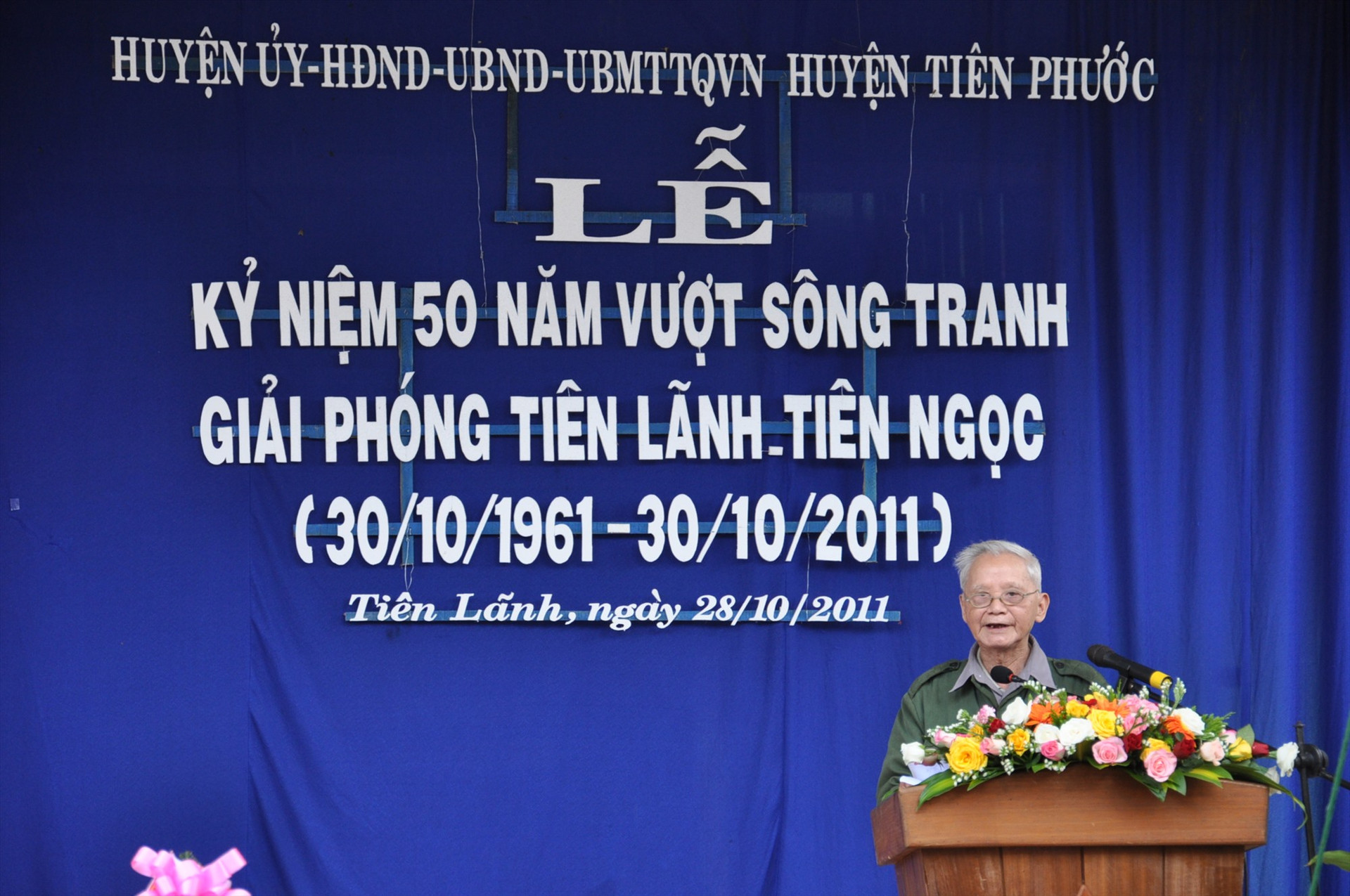 Đại tá Quách Tử Hấp dự lễ kỷ niệm Chiến dịch Vượt sông Tranh năm 2011. Ảnh: Đ.N