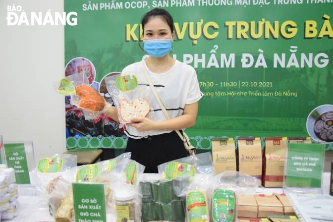 Cơ sở sản xuất giò chả Thảo Sinh (quận Thanh Khê) tham gia chương trình.