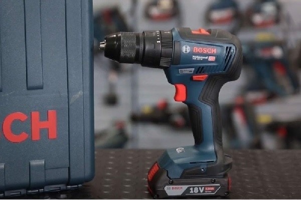 Máy khoan pin Bosch 18V phù hợp cho mọi đối tượng