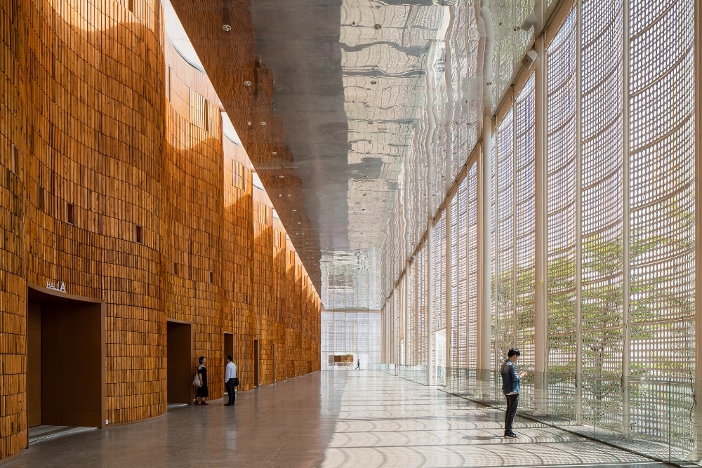 Không gian lobby đặc biệt  với cách xử lý vật liệu độc đáo