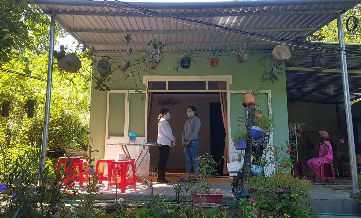 Căn nhà mới của chị Phạm Thị Thanh Tuyền vừa kịp hoàn thành trước mùa mưa bão. Ảnh: D.L