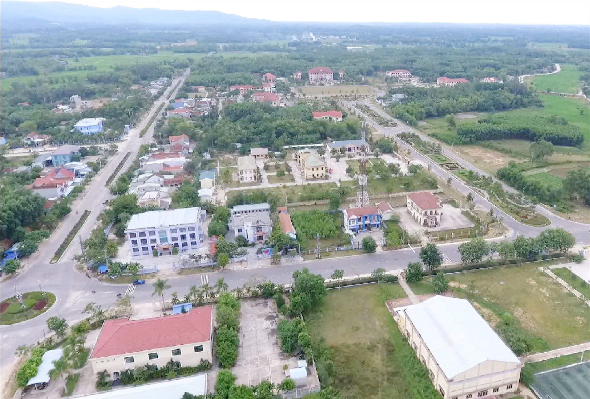 Phú Ninh sẽ phát huy lợi thế về quỹ đất, nguồn lao động và đồng hành với các doanh nghiệp để mảnh đất này trở nên hấp dẫn với nhà đầu tư. Ảnh: Đ.C