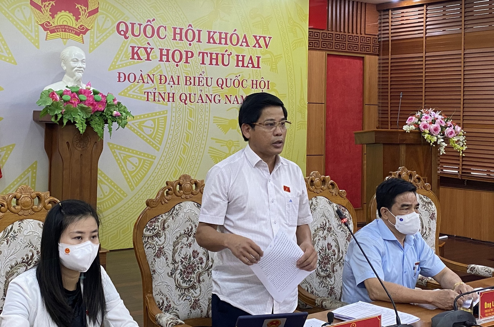 Phó trưởng đoàn ĐBQH tỉnh Dương Văn Phước phát biểu thảo luận trực tuyến về dự án Luật sửa đổi, bổ sung một số điều của Luật Sở hữu trí tuệ. Ảnh: N.Đ