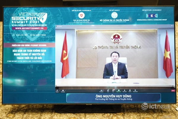 Thứ trưởng Bộ TT&TT Nguyễn Huy Dũng phát biểu khai mạc Vietnam Security Summit 2021.