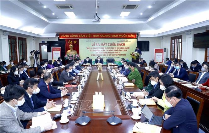Quang cảnh Lễ ra mắt sách. Ảnh: Phương Hoa/TTXVN