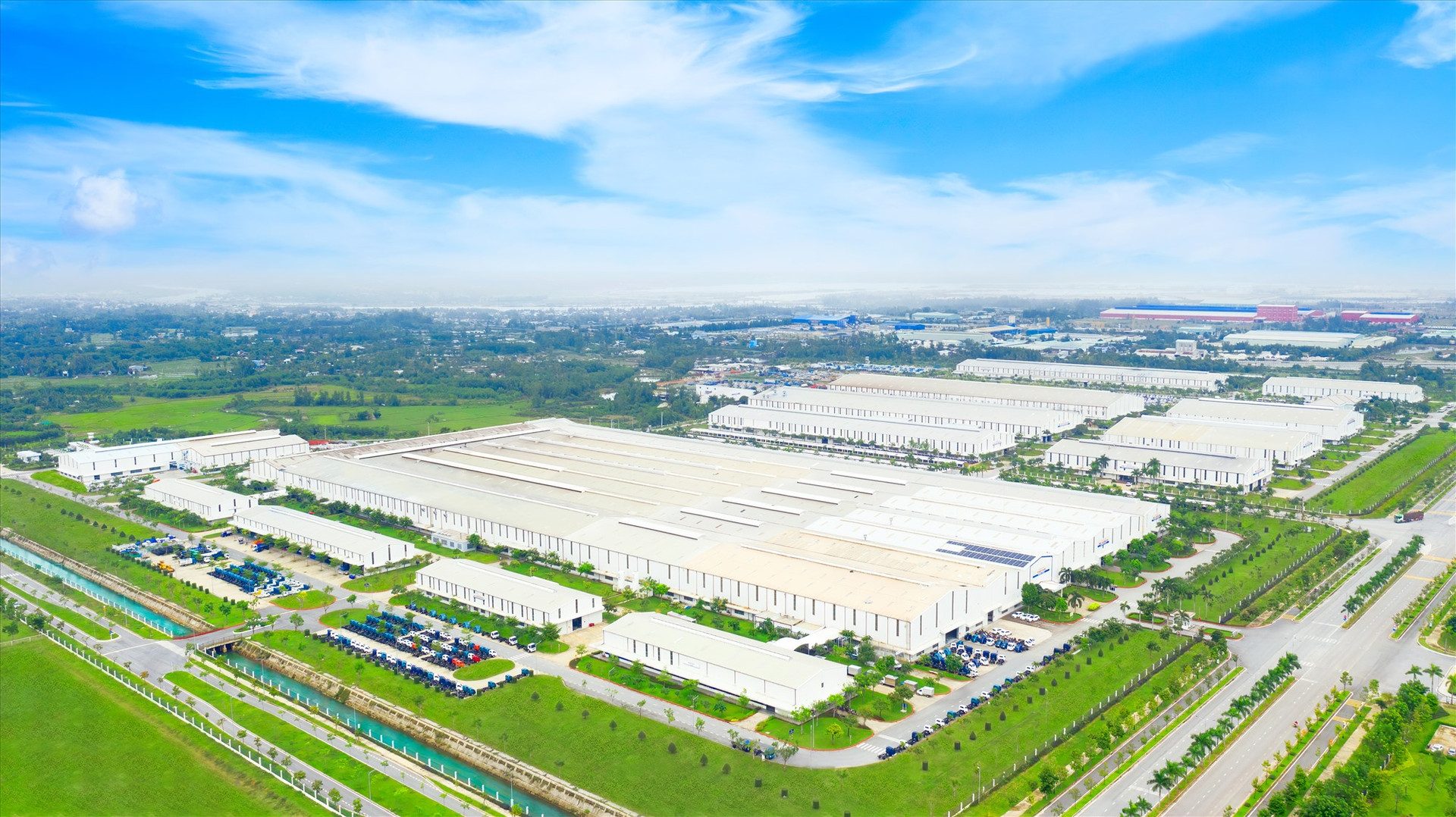 THACO Industries đã đầu tư phát triển Khu công nghiệp cơ khí và linh kiện phụ tùng lớn nhất Việt Nam tại Chu Lai, Quảng Nam.