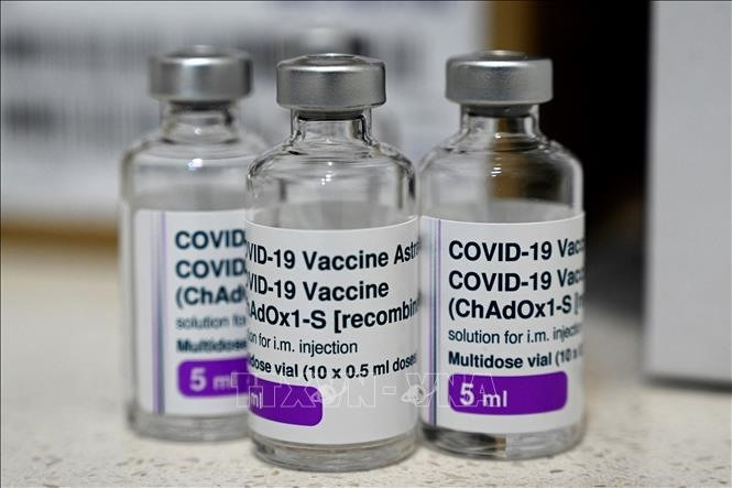 Vaccine ngừa COVID-19 của hãng AstraZeneca. Ảnh: AFP/TTXVN