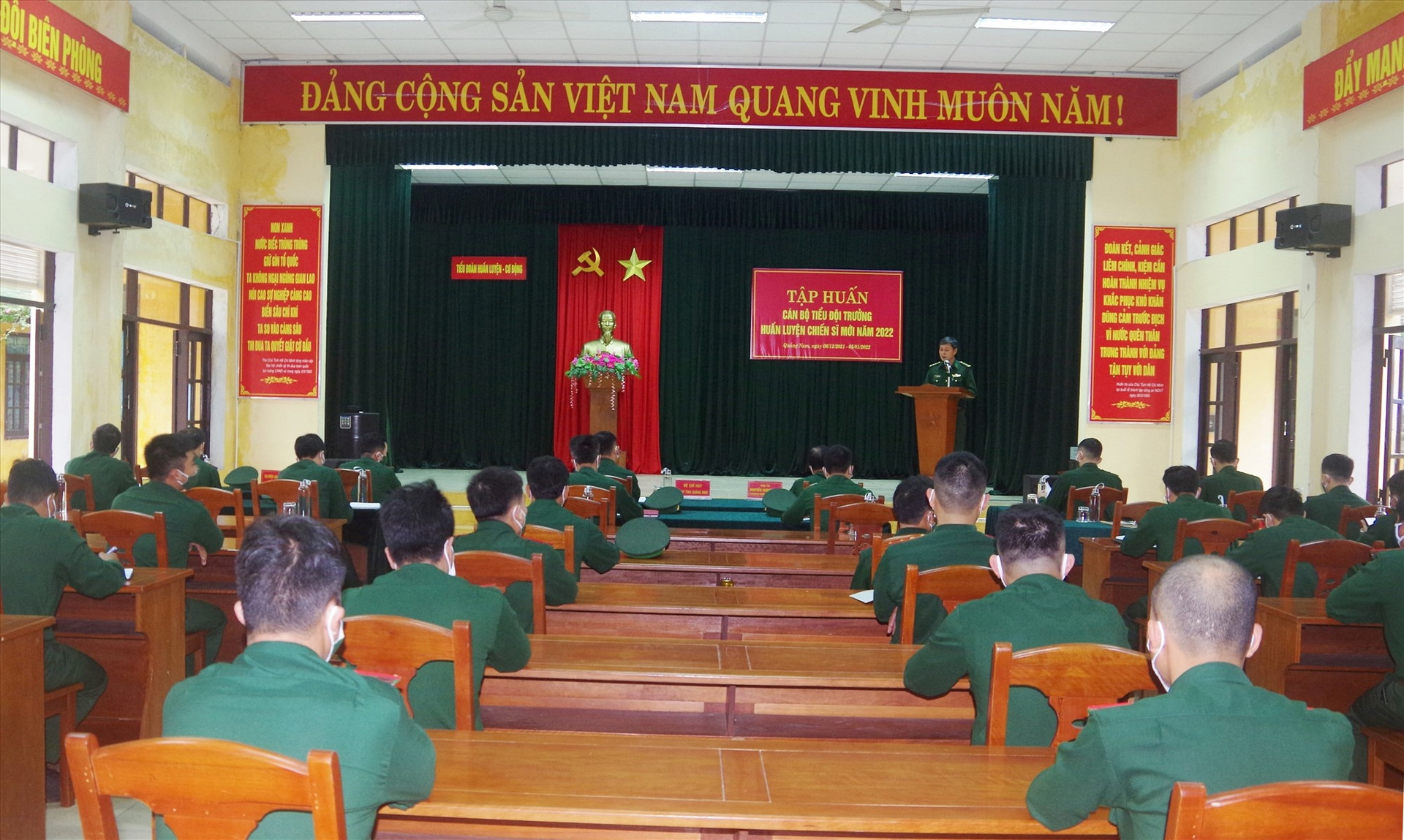 Quang cảnh khai mạc Tập huấn cán bộ Tiểu đội trưởng năm 2022