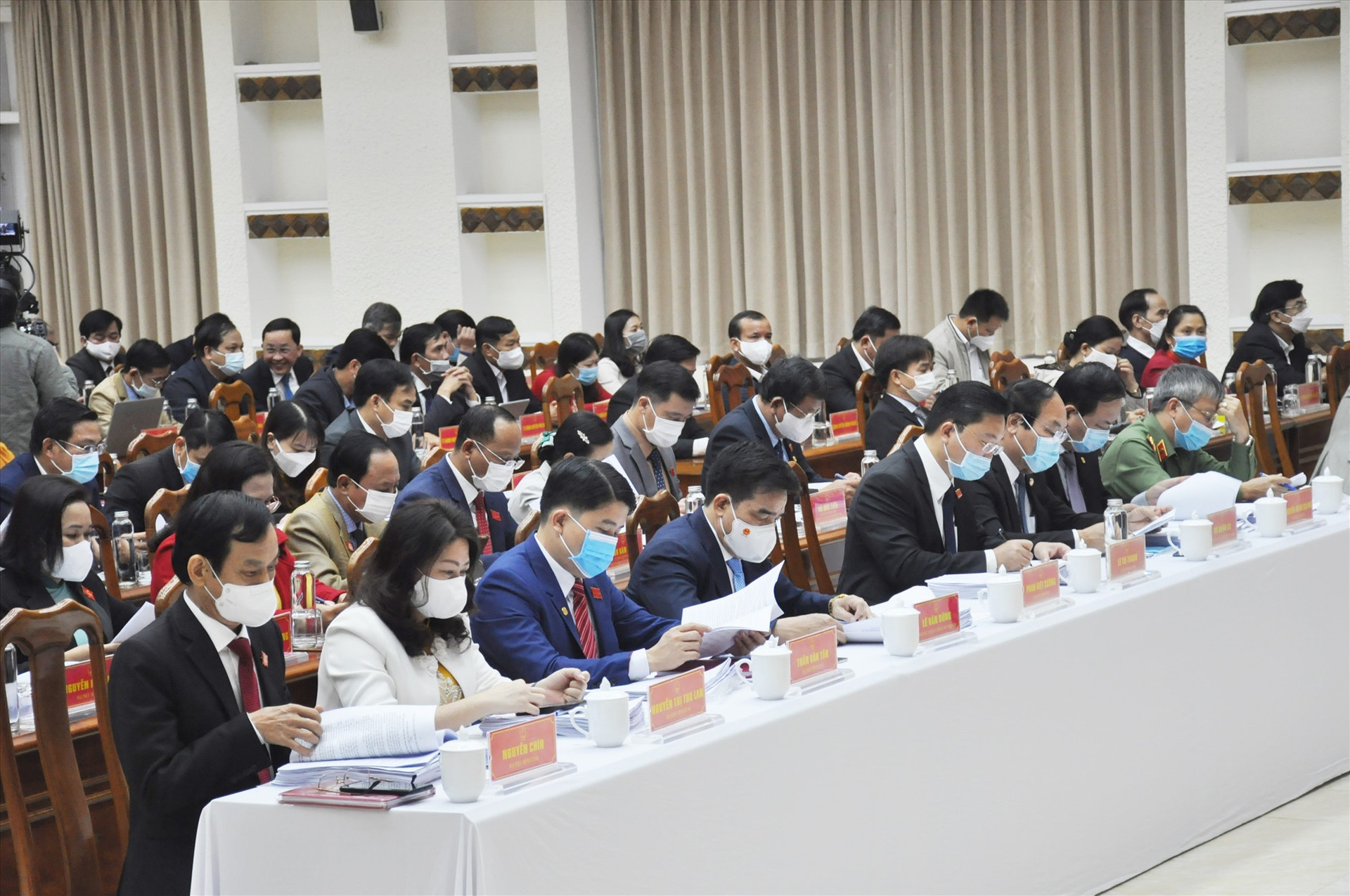 Các đại biểu HĐND tỉnh (khóa X) dự Kỳ họp thứ 4. Ảnh: N.Đ