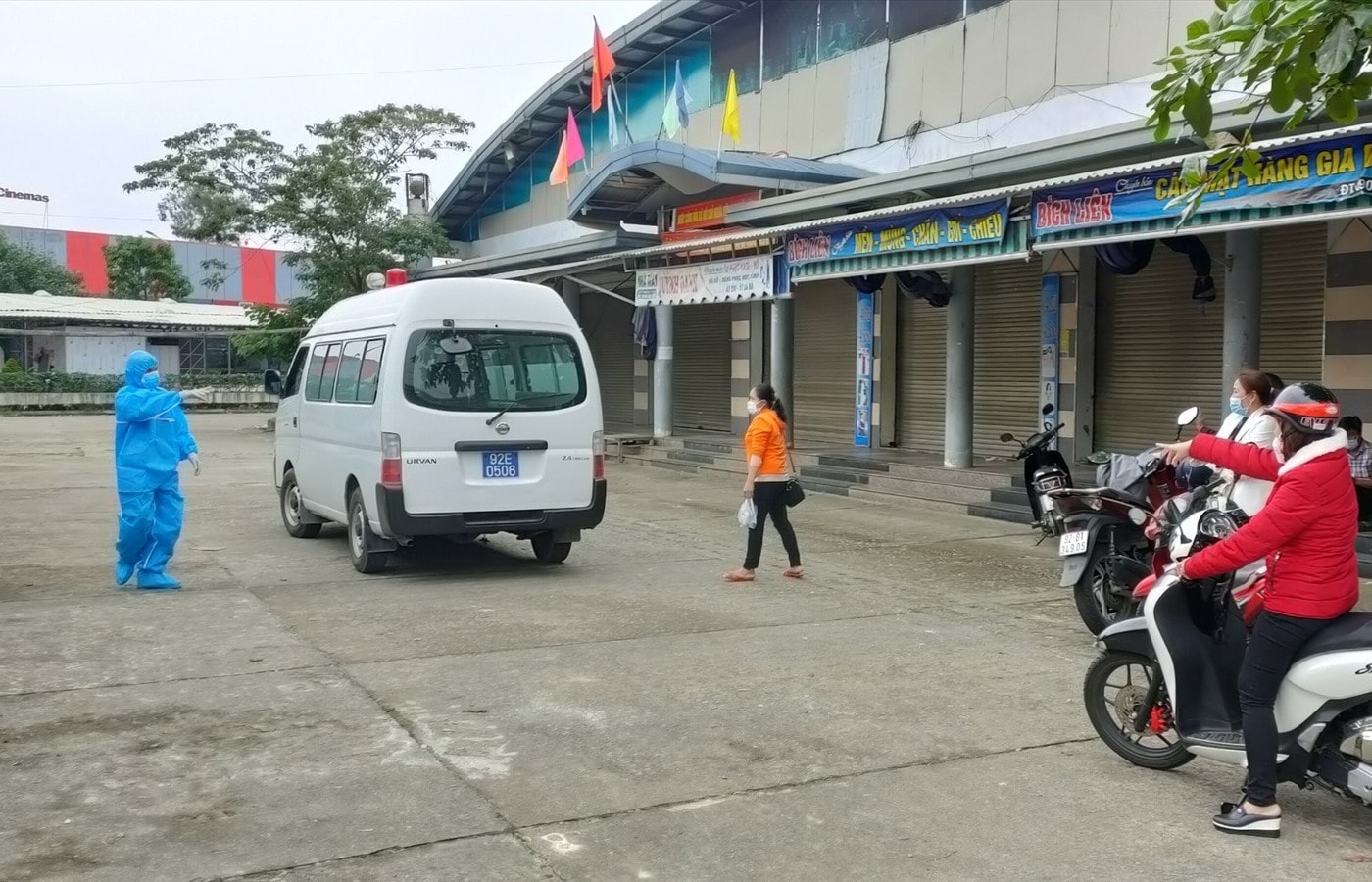 TP.Tam Kỳ tạm thời đóng cửa khu vực chợ tươi sống sau lưng siêu thị Co.op Mart trong vòng 3 ngày. Ảnh: L.H