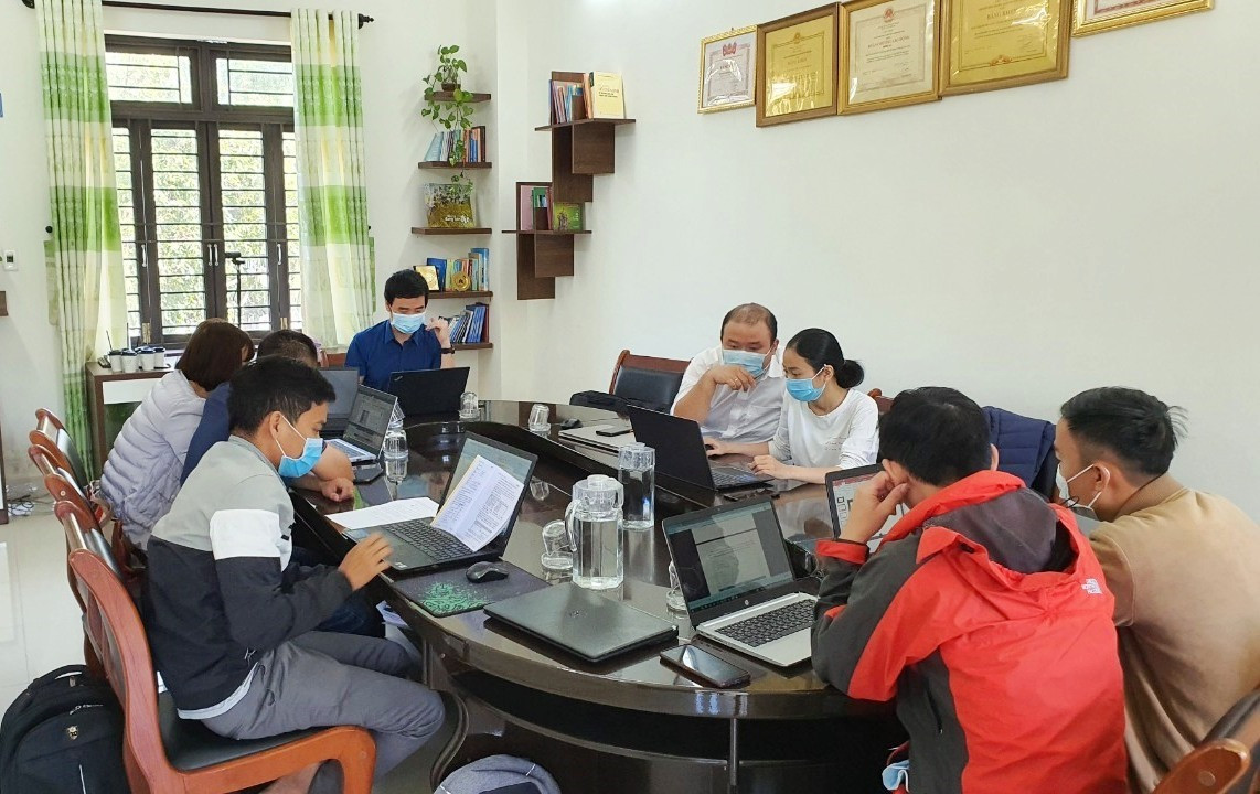 Các thí sinh Quảng Nam dự thi Tin học trẻ khối cán bộ công chức toàn quốc lần thứ VIII được Tỉnh đoàn tập huấn bồi dưỡng kiến thức trước khi tranh tài.